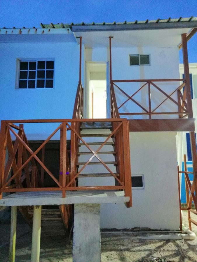 Miss Bassy'S Lodging San Andrés Exterior photo