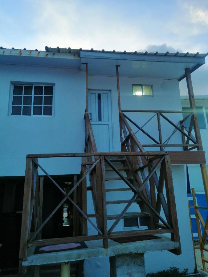 Miss Bassy'S Lodging San Andrés Exterior photo