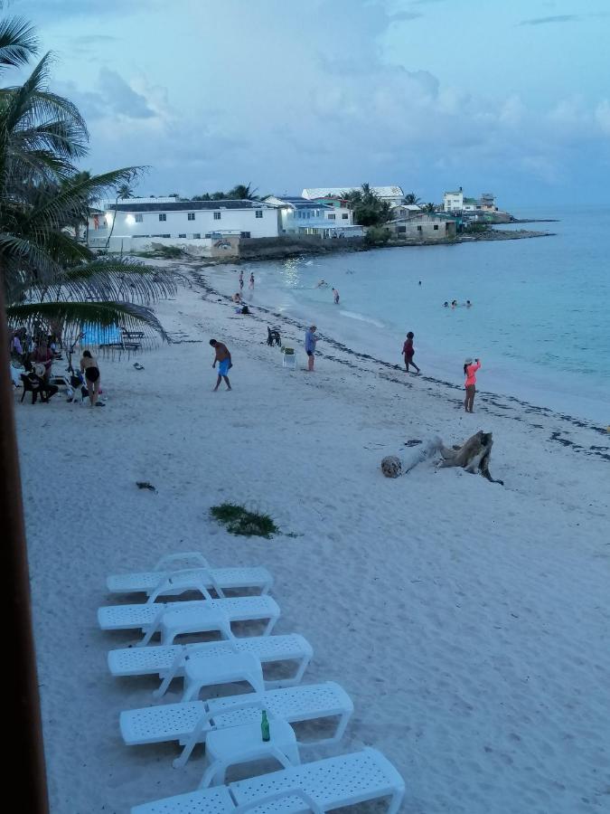 Miss Bassy'S Lodging San Andrés Exterior photo