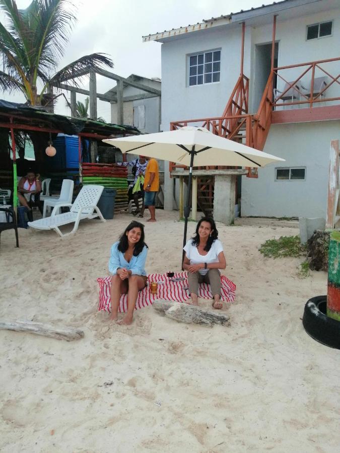 Miss Bassy'S Lodging San Andrés Exterior photo